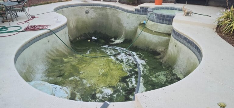 Dirty pool Aquazul pool maintenance in las vegas
